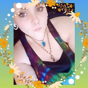 Meet your Posher, Hailey